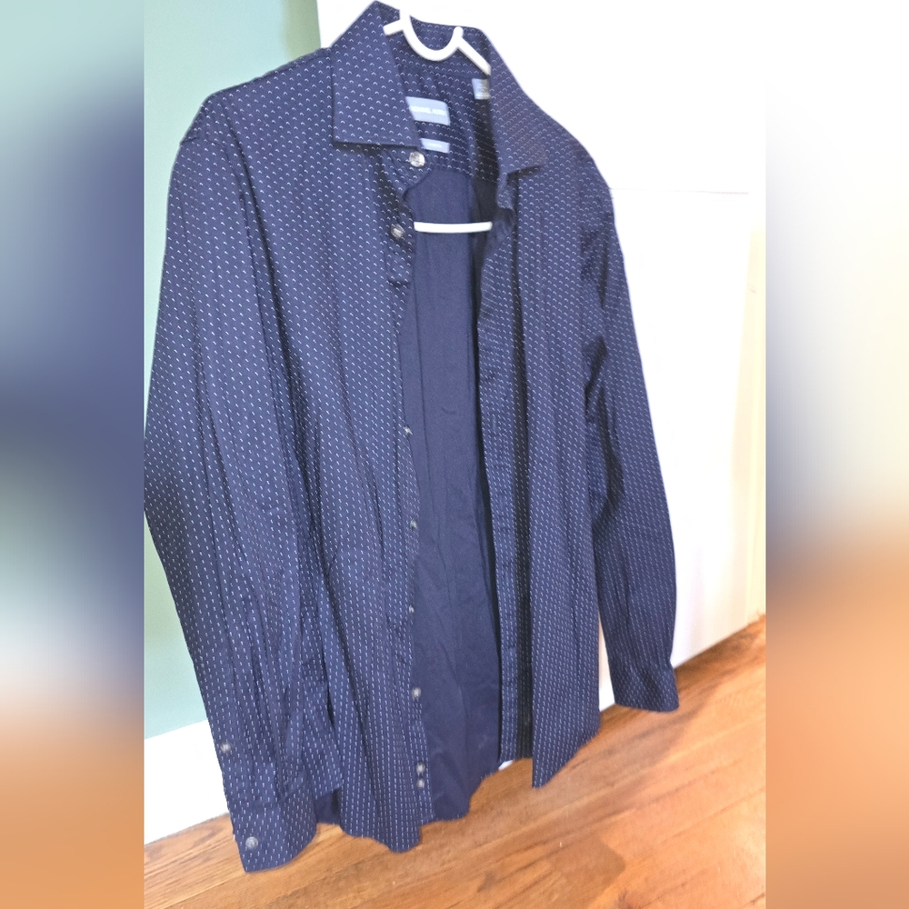 32/33 M Mens Button Up Navy Blue Polka Dots